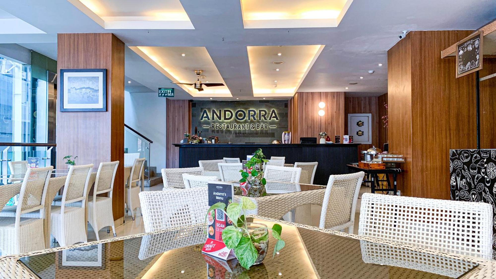 Pyrenees Jogja Hotel